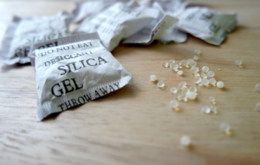 an image of a silica gel packet
