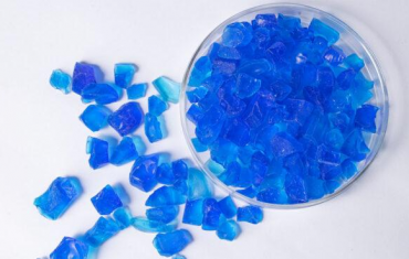 Blue silica gel crystals